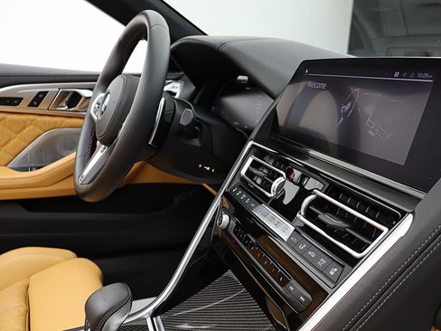 Used 2020 BMW M8 Convertible w/ M Carbon Exterior Package AWD/4WD image 34