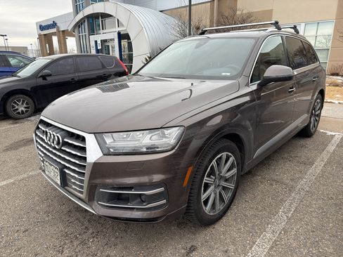 Used 2017 Audi Q7 3.0T Prestige image 5