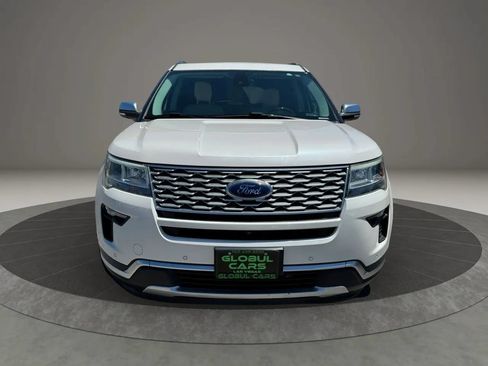 Used 2019 Ford Explorer Platinum AWD/4WD image 3