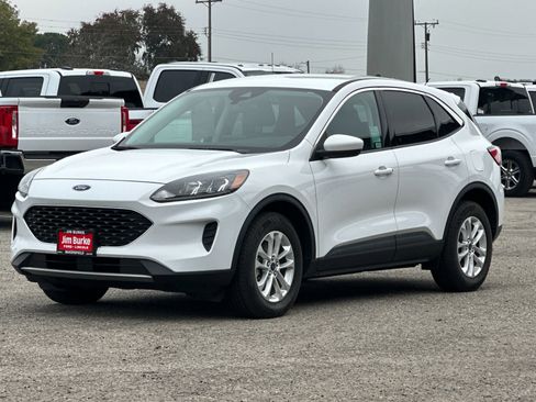 Certified 2021 Ford Escape SE w/ Cold Weather Package image 9