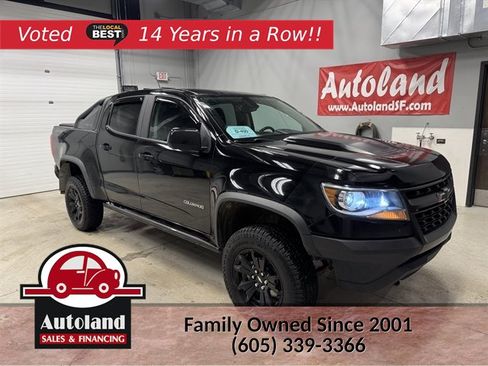 Used 2019 Chevrolet Colorado ZR2 w/ ZR2 Midnight Special Edition AWD/4WD image 1