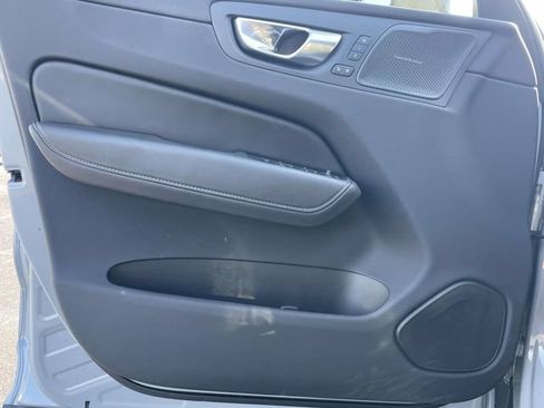Certified 2025 Volvo XC60 T8 Ultra w/ Protection Package Premier AWD/4WD image 16