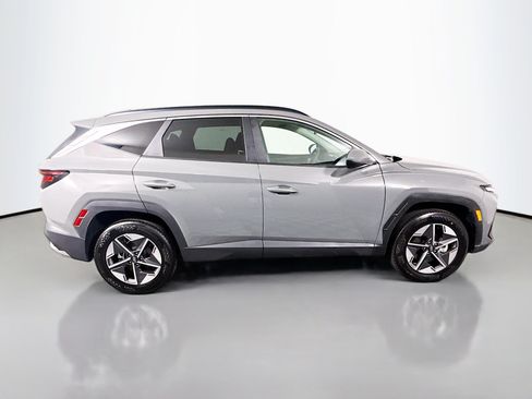 Used 2025 Hyundai Tucson SEL AWD/4WD image 11