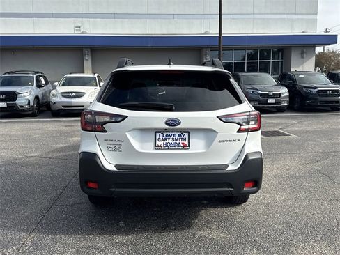 Used 2025 Subaru Outback Premium w/ Popular Package #1A image 6