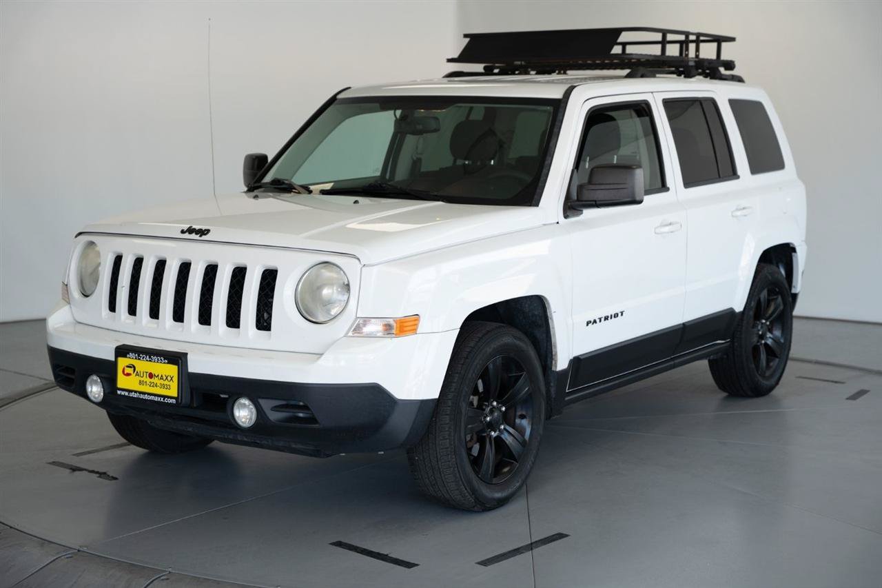 Used 2014 Jeep Patriot Sport w/ Power Value Group FWD image 3