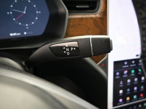 Used 2020 Tesla Model X Long Range image 20