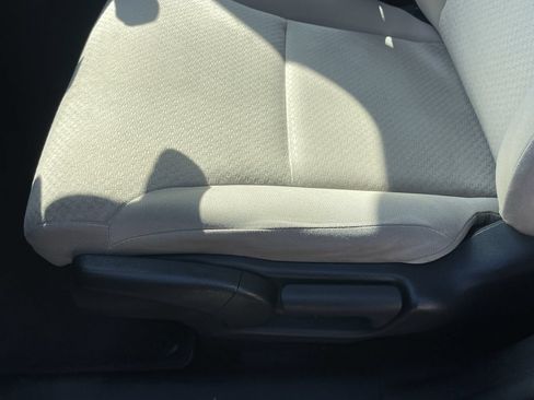 Used 2016 Honda CR-V SE image 11
