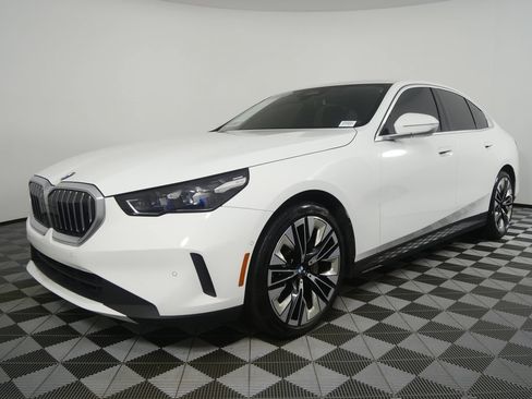 Certified 2024 BMW 530i w/ M Sport Package RWD image 7