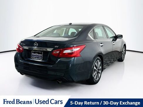 Used 2017 Nissan Altima 2.5 SV FWD image 10