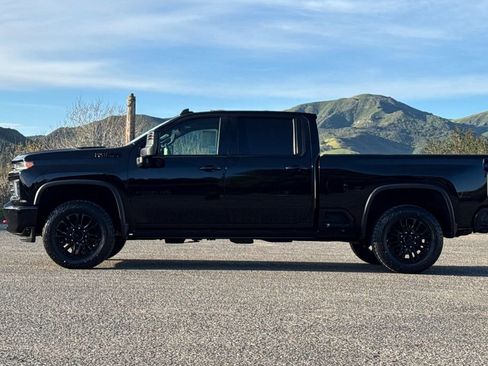 Certified 2022 Chevrolet Silverado 2500 High Country w/ Safety Package II image 7