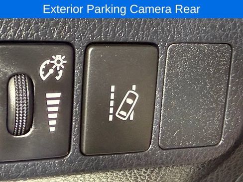 Used 2017 Toyota RAV4 XLE FWD image 27