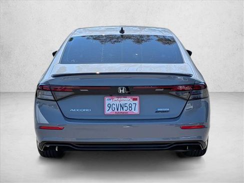 Used 2023 Honda Accord Sport image 7