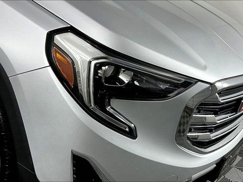Used 2020 GMC Terrain SLT FWD image 28