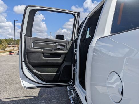 Used 2026 RAM 2500 Big Horn AWD/4WD image 58