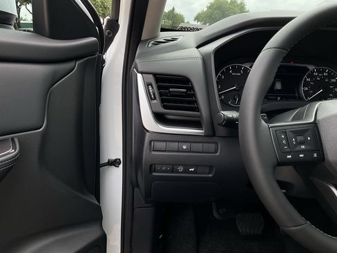 New 2026 Nissan Rogue SV w/ Cold Weather Package FWD image 24