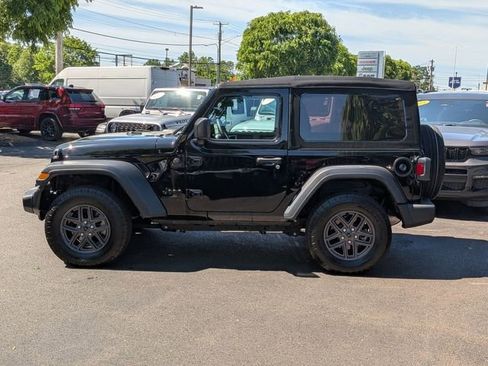 Used 2024 Jeep Wrangler Sport AWD/4WD image 6