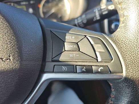 Used 2018 Nissan Kicks SR w/ Interior Electronics Package image 15