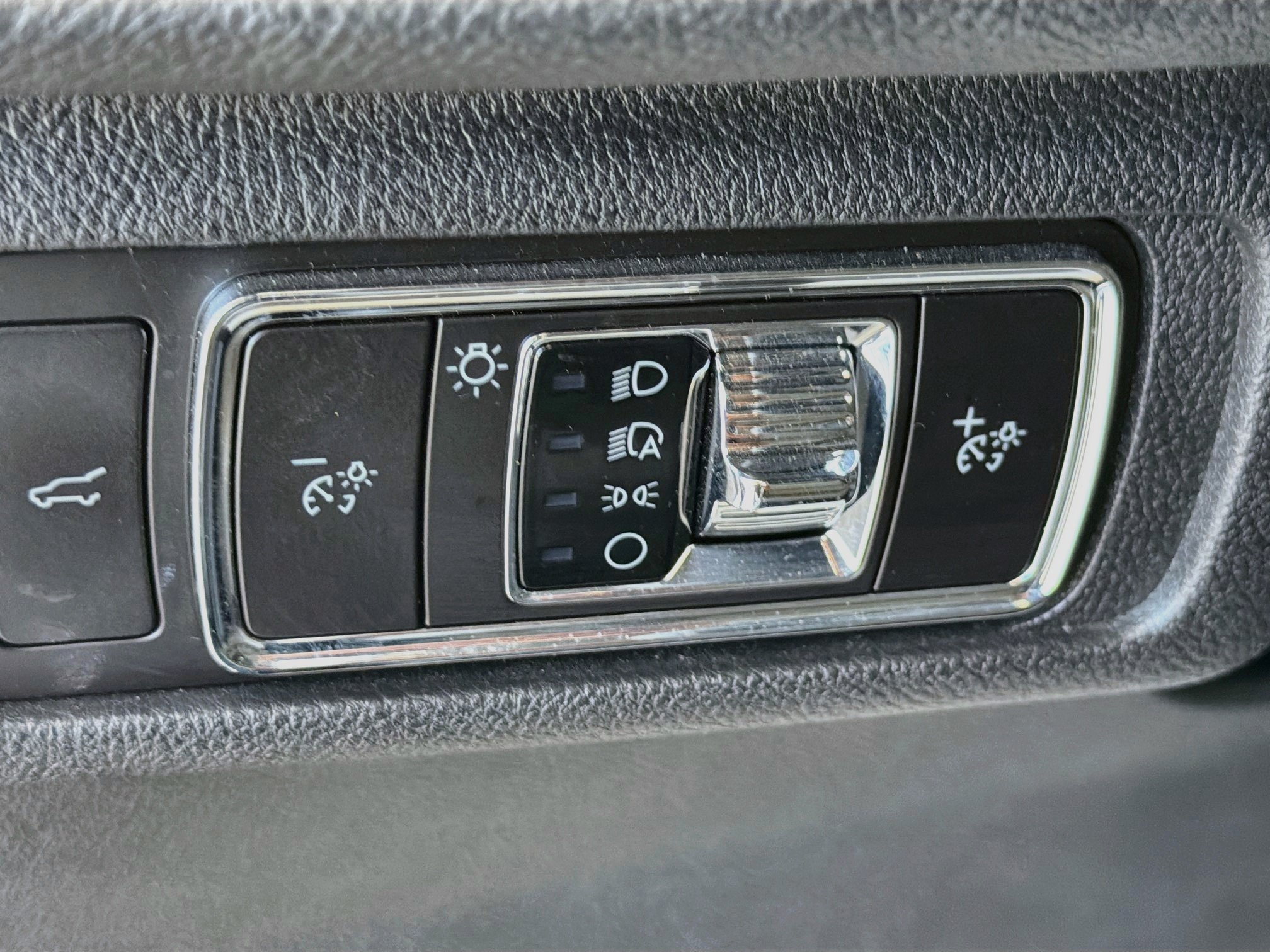 Certified 2023 Lincoln Corsair FWD image 9