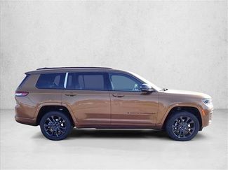 New 2026 Jeep Grand Cherokee L Limited AWD/4WD video 4