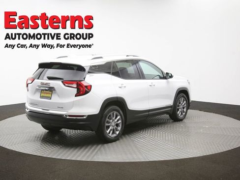 Used 2024 GMC Terrain SLT image 42