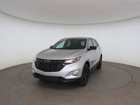 Used 2020 Chevrolet Equinox LT image 32