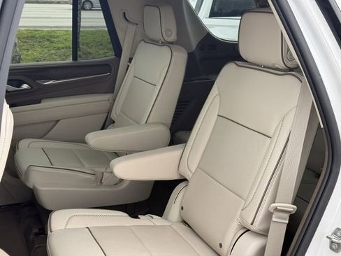 Used 2022 GMC Yukon Denali image 30