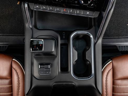 Used 2024 GMC Sierra 1500 Denali Ultimate image 28