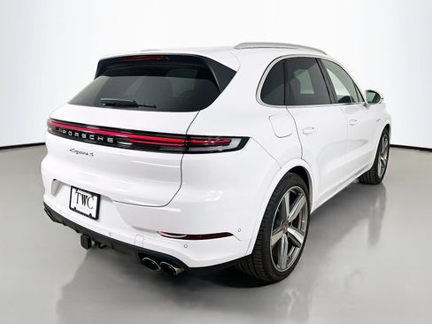 New 2026 Porsche Cayenne S AWD/4WD image 5