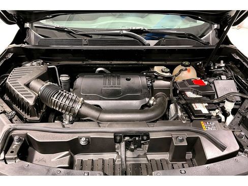 Used 2023 GMC Acadia SLT w/ Elevation Edition FWD image 11