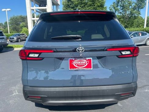 Used 2026 Toyota Grand Highlander FWD image 8