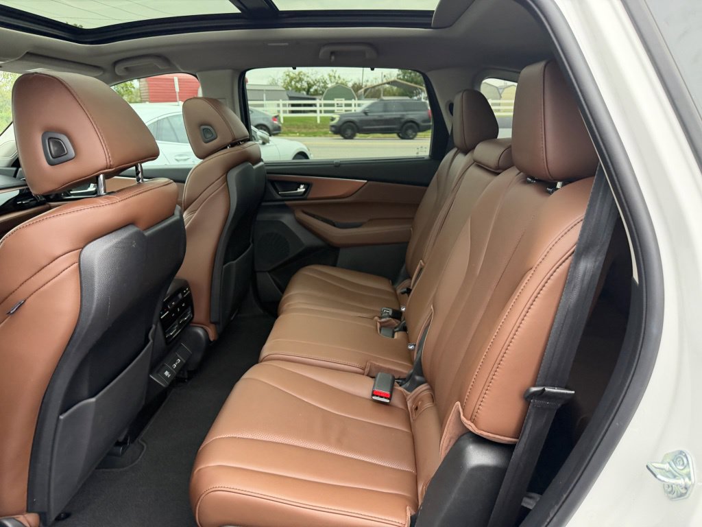 Used 2024 Acura MDX w/ Technology Package FWD image 13