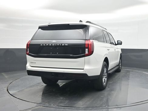 New 2026 Ford Expedition Active image 24