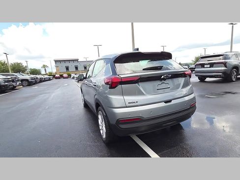 New 2027 Chevrolet Bolt LT w/ Comfort Package FWD image 17