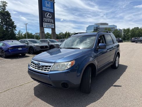 Used 2012 Subaru Forester 2.5X Premium AWD/4WD image 18