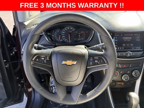 Used 2021 Chevrolet Trax LT image 15