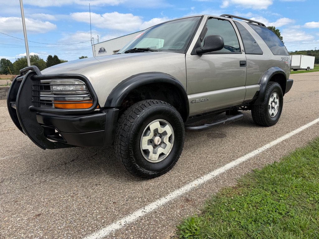Used 1998 Chevrolet Blazer LS w/ Preferred Equipment Group AWD/4WD image 3
