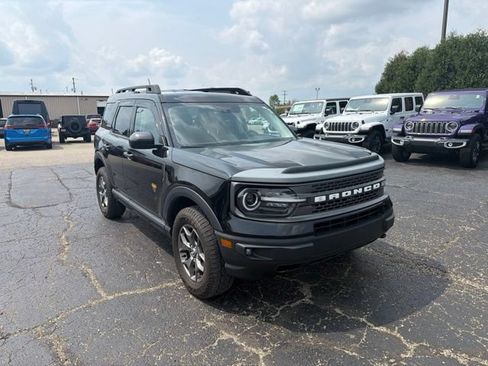 Used 2023 Ford Bronco Sport Badlands AWD/4WD image 2