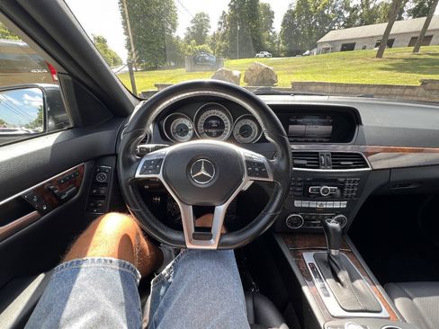 Used 2013 Mercedes-Benz C 300 4MATIC Sedan image 16