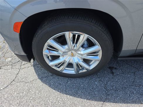 Used 2024 Chevrolet Tahoe High Country w/ Advanced Technology Package AWD/4WD image 10