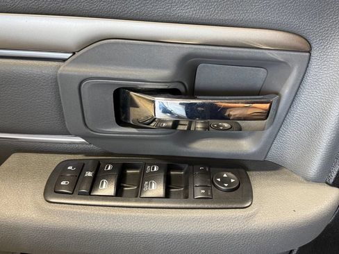 Used 2020 RAM 1500 Warlock w/ Electronics Group AWD/4WD image 28