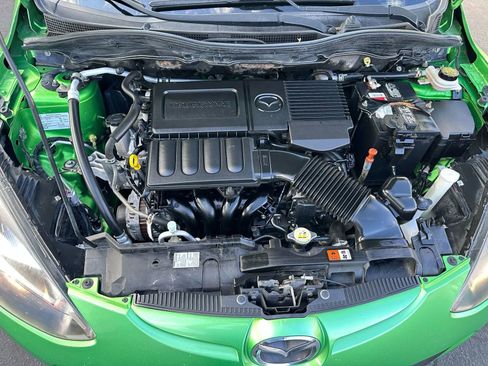 Used 2013 MAZDA MAZDA2 Touring image 54