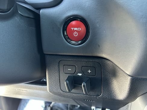 Used 2025 Toyota Tundra Platinum image 24