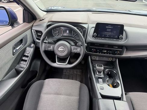 Used 2023 Nissan Rogue SV FWD image 22