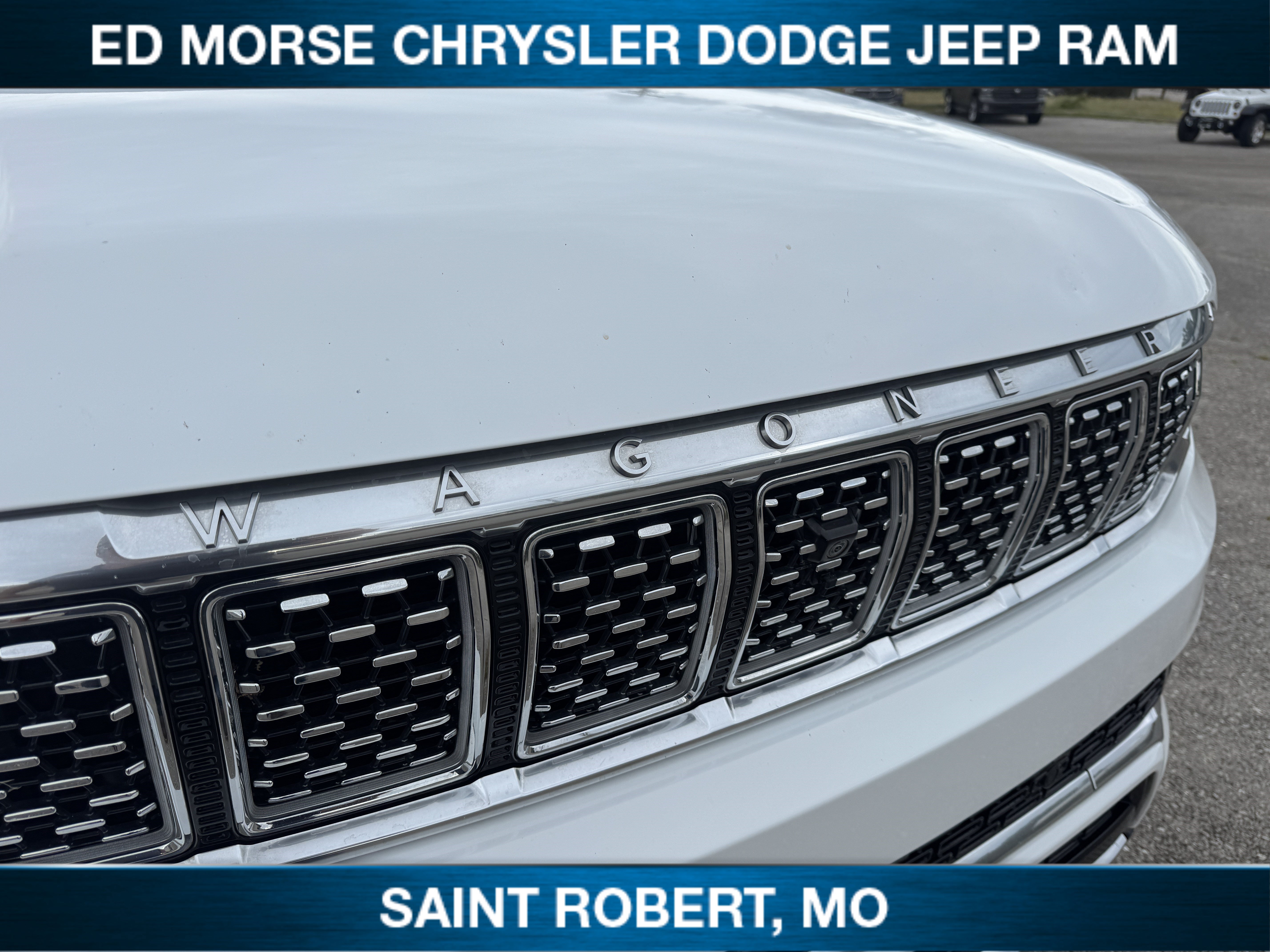Used 2023 Jeep Grand Wagoneer L Series II AWD/4WD image 9