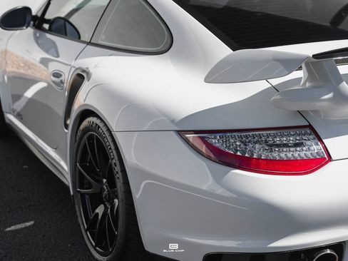 Used 2011 Porsche 911 GT2 RS RWD image 38