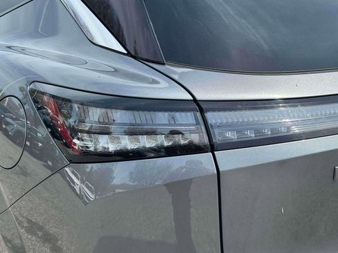 Certified 2025 Nissan Murano SV AWD/4WD image 8