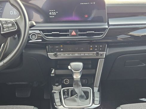 Used 2025 Kia Seltos S FWD image 15