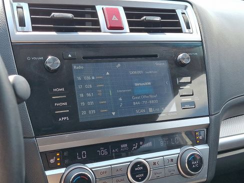 Used 2017 Subaru Outback 2.5i Premium AWD/4WD image 17