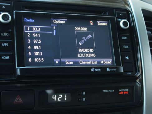 Used 2014 Toyota Tacoma 4x4 Double Cab image 32