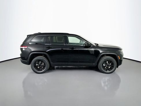 New 2026 Jeep Grand Cherokee Altitude RWD image 8